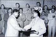 저우언라이와 김일성 (1961년)