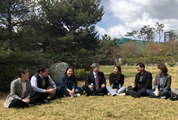인천대학교 녹색환경지원센터가 올해로 설립 20주년을 맞았다. 기념행사는 5일 송도컨벤시아에서 '다음 20년, 새로운 도약'을 주제로 진행된다.