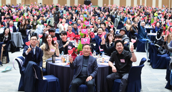 11일 송도컨벤시아에서 '1000만 인천시민이 행복한 세계 초일류도시 인천을 위한 제언을 주제'로 제7회 1000만 애인(愛仁) 소통 토론회가 열렸다
